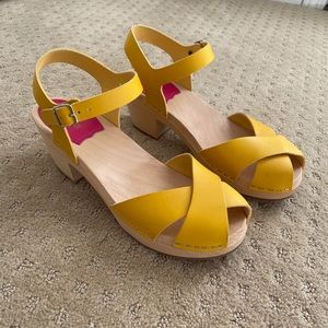 Swedish Hasbeens Mirja Clog Sandal in Yellow 39